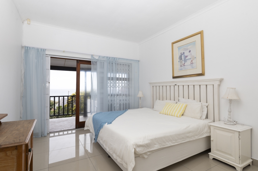 8 Bedroom Property for Sale in West Beach Eastern Cape